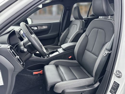 Volvo  XC40 Single Motor Extended Range Ultimate | Kunstleder | 360 Camera | Harman Kardon | Panoramadak | El... ActivLease financial lease