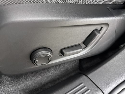 Volvo  XC40 Single Motor Extended Range Ultimate | Kunstleder | 360 Camera | Harman Kardon | Panoramadak | El... ActivLease financial lease