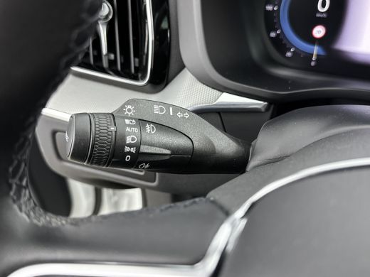 Volvo  XC60 T6 Recharge R-Design Google | 20" | Sportstoelen | 360 Camera | Panoramadak | Trekhaak | Elektr. ... ActivLease financial lease