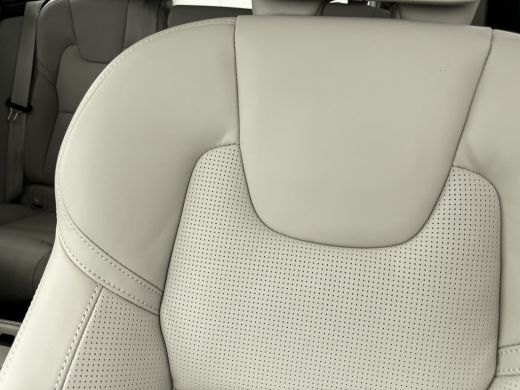 Volvo  XC60 T8 Recharge Ultra Dark Facelift | Full options | Heico selected level | Heico diffuser en spacers ActivLease financial lease