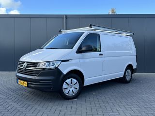 Volkswagen Transporter 2.0 TDI / L1H1 / 1e EIG. / IMPERIAAL / TREKHAAK / AIRCO / BIJRIJDERSBANK / PDC Volkswagen Transporter 2.0 TDI / L1H1 / 1e EIG. / IMPERIAAL / TREKHAAK / AIRCO / BIJRIJDERSBANK / PDC
