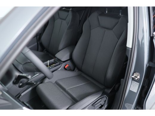 Audi Q3 35 TFSI Edition | LED | Cruise Adaptive | Stoelverwarming | Apple Carplay/Android Auto | Comfort ... ActivLease financial lease