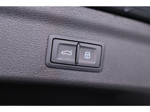 Audi Q3 35 TFSI Edition | LED | Cruise Adaptive | Stoelverwarming | Apple Carplay/Android Auto | Comfort ... ActivLease financial lease