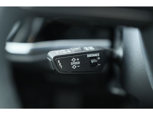 Audi Q3 35 TFSI Edition | LED | Cruise Adaptive | Stoelverwarming | Apple Carplay/Android Auto | Comfort ... ActivLease financial lease