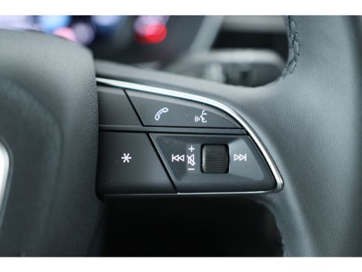 Audi Q3 35 TFSI Edition | LED | Cruise Adaptive | Stoelverwarming | Apple Carplay/Android Auto | Comfort ... ActivLease financial lease