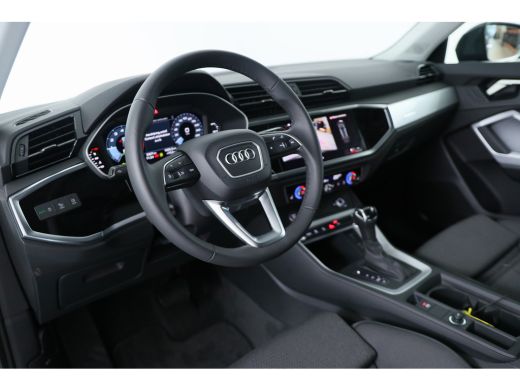 Audi Q3 35 TFSI Edition | LED | Cruise Adaptive | Stoelverwarming | Apple Carplay/Android Auto | Comfort ... ActivLease financial lease