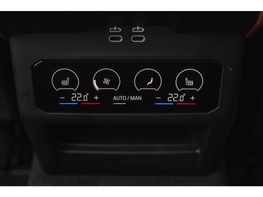 BMW i5 M60 xDrive M Sport / Panoramadak / Trekhaak / Stoelventilatie / Parking Assistant Professional / ... ActivLease financial lease