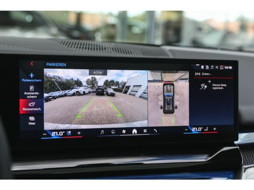 BMW i5 M60 xDrive M Sport / Panoramadak / Trekhaak / Stoelventilatie / Parking Assistant Professional / ... ActivLease financial lease