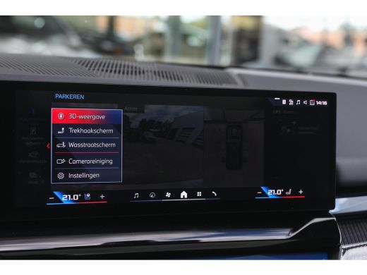 BMW i5 M60 xDrive M Sport / Panoramadak / Trekhaak / Stoelventilatie / Parking Assistant Professional / ... ActivLease financial lease