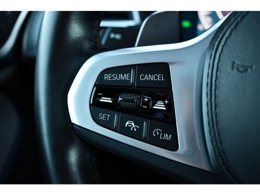 BMW X3 xDrive30e M-Sport Pano M-zetels ACC HUD H/K 20inch ActivLease financial lease
