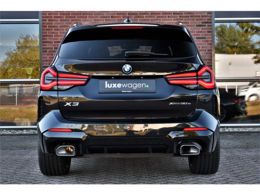 BMW X3 xDrive30e M-Sport Pano M-zetels ACC HUD H/K 20inch ActivLease financial lease