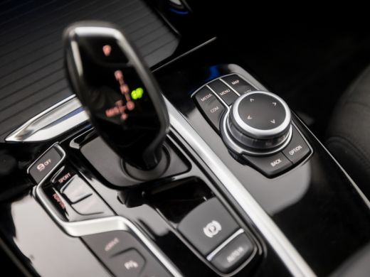 BMW X3 xDrive30e Sportline 293Pk Automaat (GROOT NAVI, M STUUR, DEALER ONDERHOUDEN, SFEERVERLICHTING, ST... ActivLease financial lease