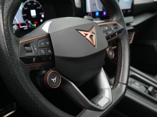 CUPRA Formentor 1.4 e-Hybrid VZ Performance Panorama Camera Sideassist Navigatie Carplay Stoel/Stuurverwarming 203 ActivLease financial lease