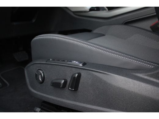 Ford Explorer Extended Range RWD 79 kWh | Incl. Trekhaak | Parkeercamera | Adaptieve cruise | Full LED | Elec. ... ActivLease financial lease