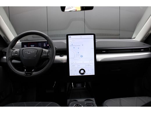 Ford Mustang Mach-E Mach-E Extended RWD 98 kWh | Camera | Adapt. Cruise | Leder | Standkachel | 100% Dealer Onderhouden! ActivLease financial lease