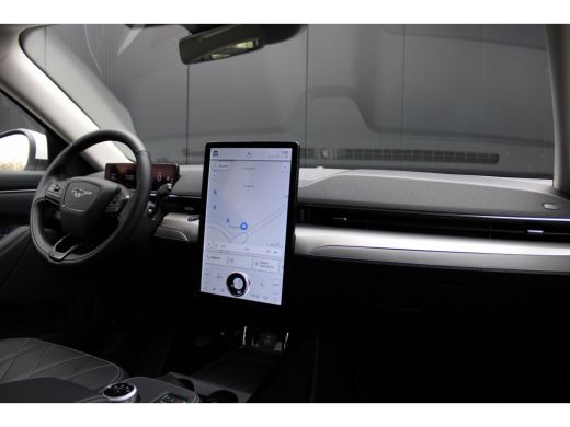 Ford Mustang Mach-E Mach-E Extended RWD 98 kWh | Camera | Adapt. Cruise | Leder | Standkachel | 100% Dealer Onderhouden! ActivLease financial lease