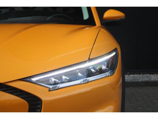 Ford Mustang Mach-E Mach-E Extended RWD 98 kWh | Camera | Adapt. Cruise | Leder | Standkachel | 100% Dealer Onderhouden! ActivLease financial lease