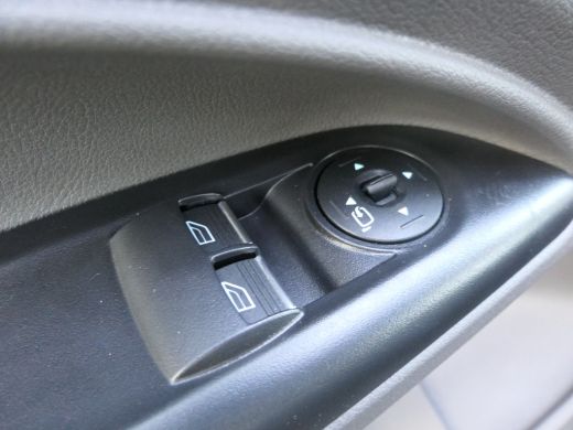 Ford Transit Connect 1.5 EcoBlue L2 Limited | Bi-Xenon | Trekhaak | Camera | Climate Control | Cruise Control |Lichtme... ActivLease financial lease