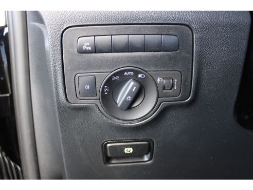 Mercedes-Benz Vito 111 CDI Lang | Trekhaak | Achteruirijcamera | Sidebars | Navi | Cruise Control ActivLease financial lease