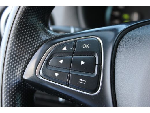 Mercedes-Benz Vito 111 CDI Lang | Trekhaak | Achteruirijcamera | Sidebars | Navi | Cruise Control ActivLease financial lease