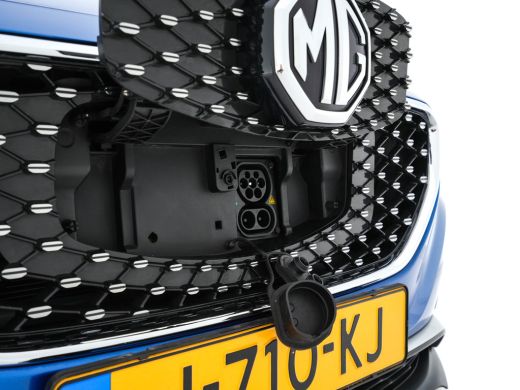 MG ZS EV EV Luxury 45 kWh {SOH-96 %} (INCL-BTW) Aut. *PANO | LUXURY-LEATHER | CCS-FASTLOADER | KEYLESS | N... ActivLease financial lease