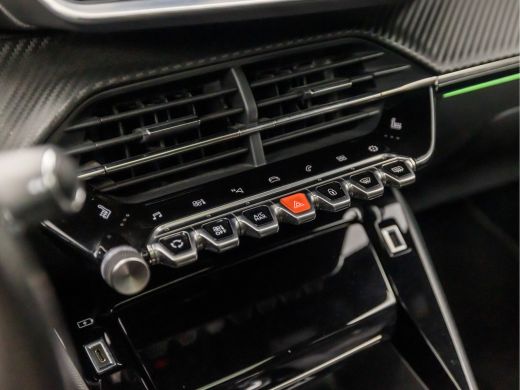 Peugeot 2008 1.2 PureTech GT-Line Sport 155Pk Automaat (PANORAMADAK, VIRTUAL COCKPIT, FOCAL AUDIO, APPLE CARPL... ActivLease financial lease