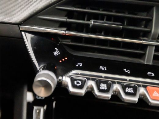 Peugeot 2008 1.2 PureTech GT-Line Sport 155Pk Automaat (PANORAMADAK, VIRTUAL COCKPIT, FOCAL AUDIO, APPLE CARPL... ActivLease financial lease