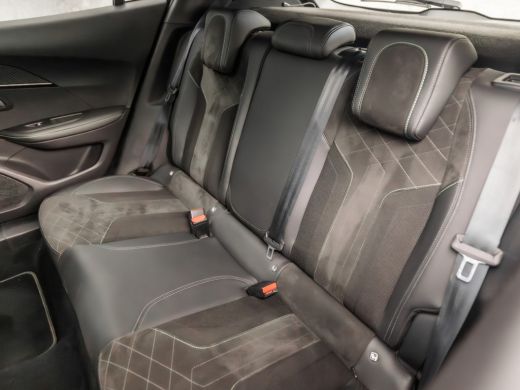 Peugeot 2008 1.2 PureTech GT-Line Sport 155Pk Automaat (PANORAMADAK, VIRTUAL COCKPIT, FOCAL AUDIO, APPLE CARPL... ActivLease financial lease