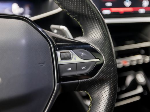 Peugeot 2008 1.2 PureTech GT-Line Sport 155Pk Automaat (PANORAMADAK, VIRTUAL COCKPIT, FOCAL AUDIO, APPLE CARPL... ActivLease financial lease
