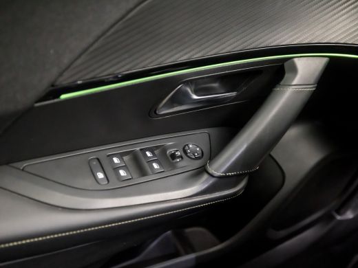 Peugeot 2008 1.2 PureTech GT-Line Sport 155Pk Automaat (PANORAMADAK, VIRTUAL COCKPIT, FOCAL AUDIO, APPLE CARPL... ActivLease financial lease