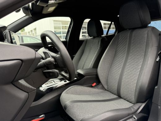 Peugeot 2008 Hybrid 136 Allure | Airco (automatisch) | Bestuurdersstoel in hoogte verstelbaar | Cruise control ActivLease financial lease