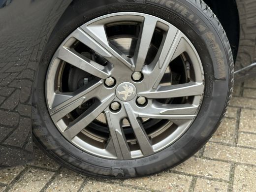 Peugeot 208 Active Pack | Airco | Cruise control | DAB ontvanger ActivLease financial lease
