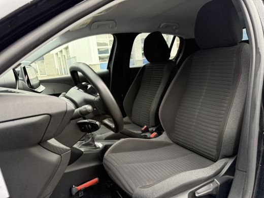 Peugeot 208 Active Pack | Airco | Cruise control | DAB ontvanger ActivLease financial lease