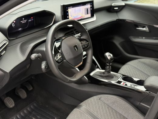 Peugeot 208 Allure 100PK Airco automatisch | Achterspoiler | Achteruitrijcamera | Audio installatie ActivLease financial lease