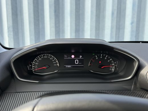 Peugeot 208 Allure | Airco (automatisch) | Apple Carplay/Android Auto|telefoonintegratie premium | Bluetooth ... ActivLease financial lease