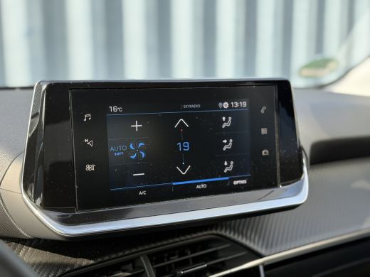 Peugeot 208 Allure | Airco (automatisch) | Apple Carplay/Android Auto|telefoonintegratie premium | Bluetooth ... ActivLease financial lease