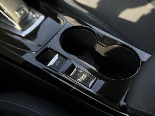 Peugeot 208 Allure | Airco (automatisch) | Apple Carplay/Android Auto|telefoonintegratie premium | Bluetooth ... ActivLease financial lease