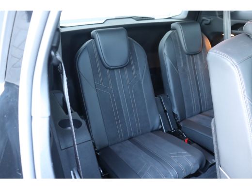 Peugeot 5008 1.2 PURETECH 130PK 7-ZITS GT AUTOMAAT / NAVI / LEDER / CLIMA / PDC / 18" LMV / CAMERA / KEYLESS /... ActivLease financial lease