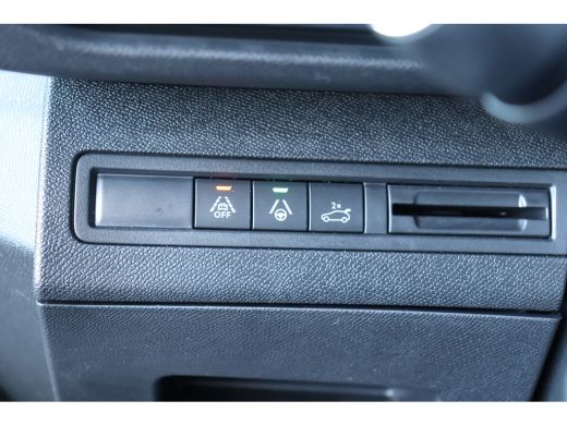 Peugeot 5008 1.2 PURETECH 130PK 7-ZITS GT AUTOMAAT / NAVI / LEDER / CLIMA / PDC / 18" LMV / CAMERA / KEYLESS /... ActivLease financial lease