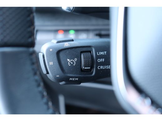 Peugeot 5008 1.2 PURETECH 130PK 7-ZITS GT AUTOMAAT / NAVI / LEDER / CLIMA / PDC / 18" LMV / CAMERA / KEYLESS /... ActivLease financial lease