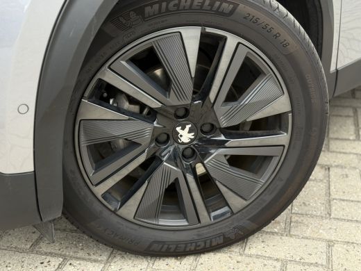 Peugeot e-2008 EV GT Pack 50 kWh | Achteruitrijcamera | Afwijkende dakkleur | Airco (automatisch) ActivLease financial lease