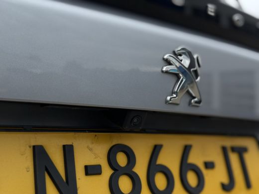 Peugeot e-2008 EV GT Pack 50 kWh | Achteruitrijcamera | Afwijkende dakkleur | Airco (automatisch) ActivLease financial lease