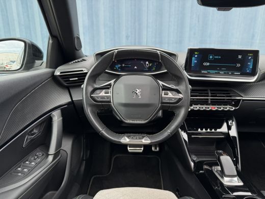 Peugeot e-2008 EV GT Pack 50 kWh | Achteruitrijcamera | Afwijkende dakkleur | Airco (automatisch) ActivLease financial lease