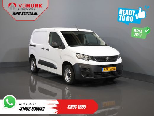 Peugeot Partner 1.5 HDi 100 pk BPM VRIJ Ready2Go 3Pers./ Carplay/ Airco/ Cruise/ Camera/ PDC Peugeot Partner 1.5 HDi 100 pk BPM VRIJ Ready2Go 3Pers./ Carplay/ Airco/ Cruise/ Camera/ PDC