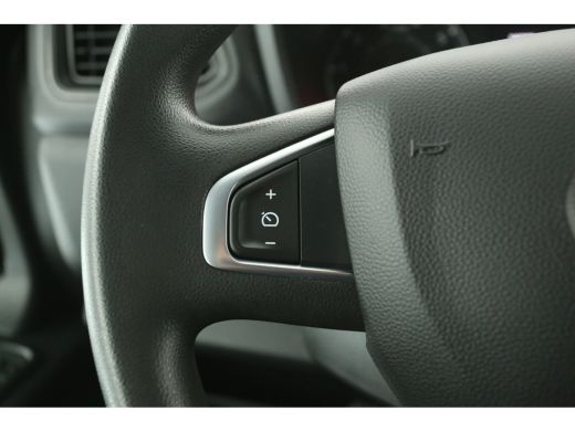Renault Master T35 2.3 dCi 150PK L1H2 | Airco | 3-Zits | Cruise | Carplay | Parkeersens. ActivLease financial lease