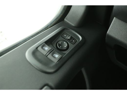 Renault Master T35 2.3 dCi 150PK L1H2 | Airco | 3-Zits | Cruise | Carplay | Parkeersens. ActivLease financial lease