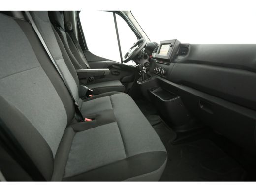 Renault Master T35 2.3 dCi 150PK L1H2 | Airco | 3-Zits | Cruise | Carplay | Parkeersens. ActivLease financial lease
