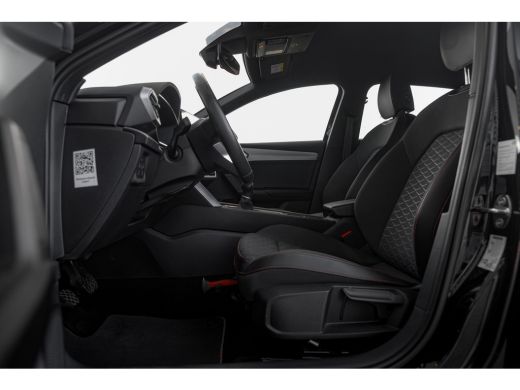 Seat Leon 1.0 TSI 110pk FR Business Intense | Achteruitrijcamera | Dodehoeksensor | Adaptive Cruise | Navig... ActivLease financial lease