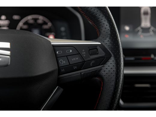 Seat Leon 1.0 TSI 110pk FR Business Intense | Achteruitrijcamera | Dodehoeksensor | Adaptive Cruise | Navig... ActivLease financial lease