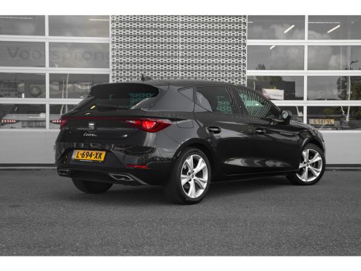 Seat Leon 1.0 TSI 110pk FR Business Intense | Achteruitrijcamera | Dodehoeksensor | Adaptive Cruise | Navig... ActivLease financial lease